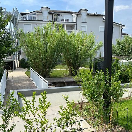 25H Spa-Residenz Best Sleep Privat Garden & Pools Neusiedl am See Exteriör bild