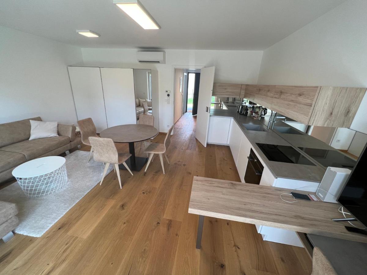 25H Spa-Residenz Best Sleep Privat Garden & Pools Neusiedl am See Exteriör bild
