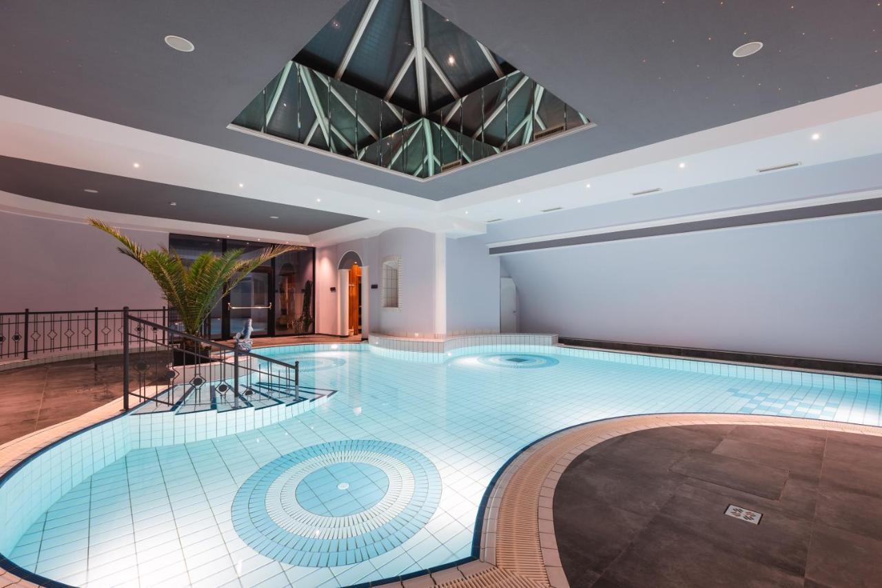 25H Spa-Residenz Best Sleep Privat Garden & Pools Neusiedl am See Exteriör bild