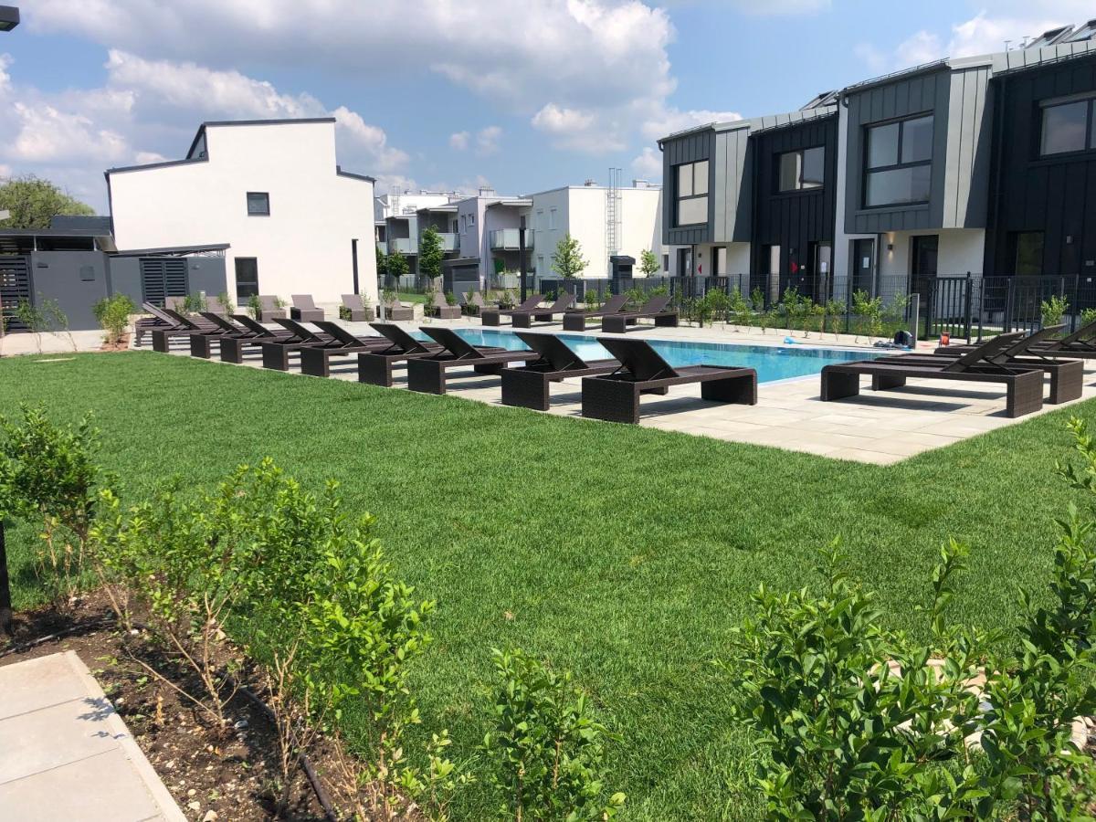 25H Spa-Residenz Best Sleep Privat Garden & Pools Neusiedl am See Exteriör bild