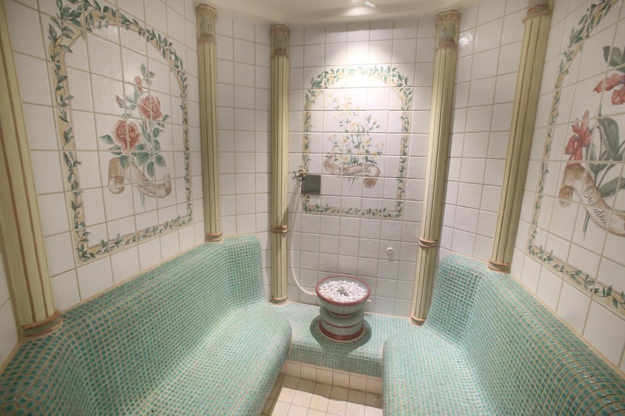 25H Spa-Residenz Best Sleep Privat Garden & Pools Neusiedl am See Exteriör bild
