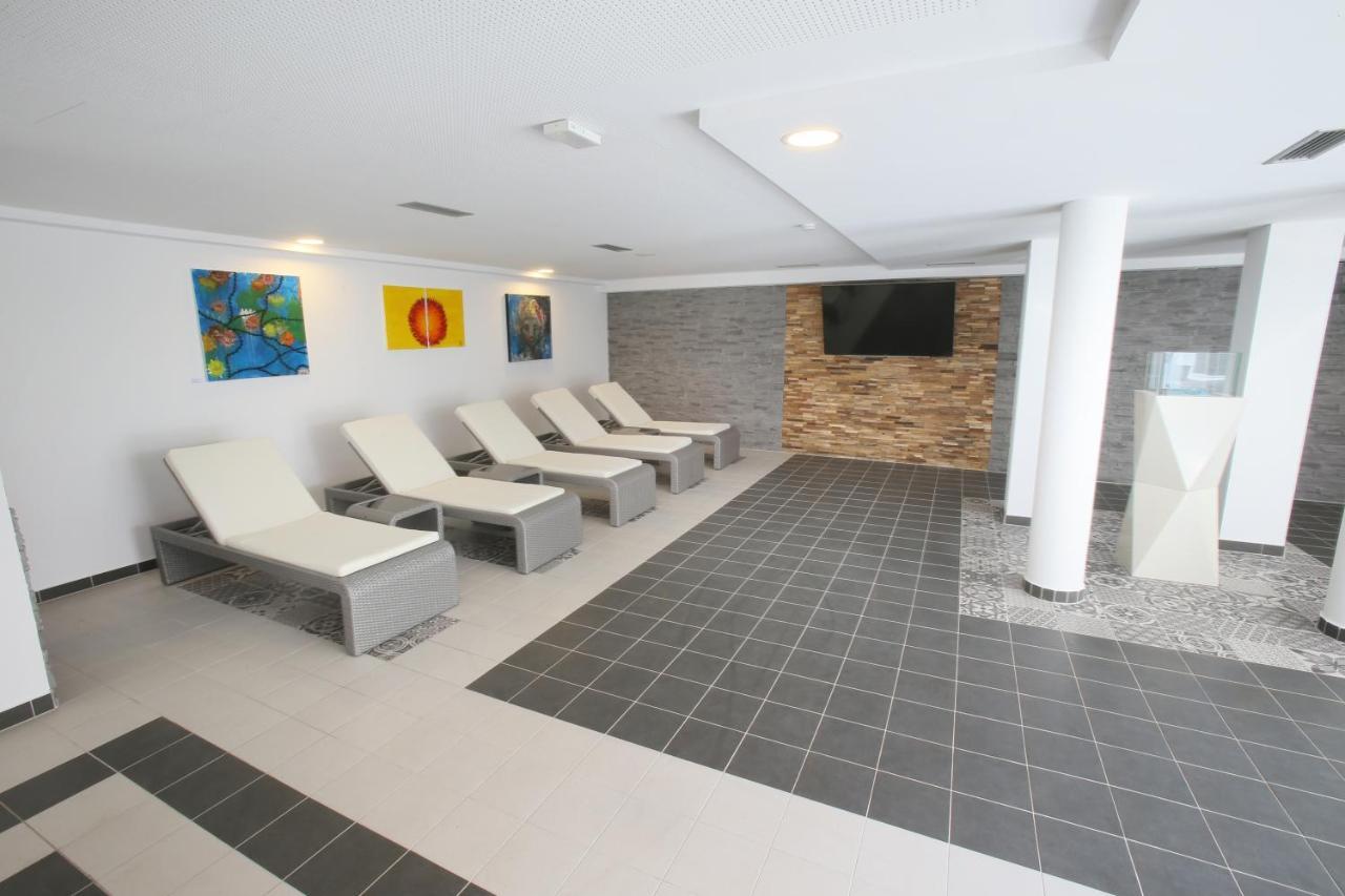 25H Spa-Residenz Best Sleep Privat Garden & Pools Neusiedl am See Exteriör bild